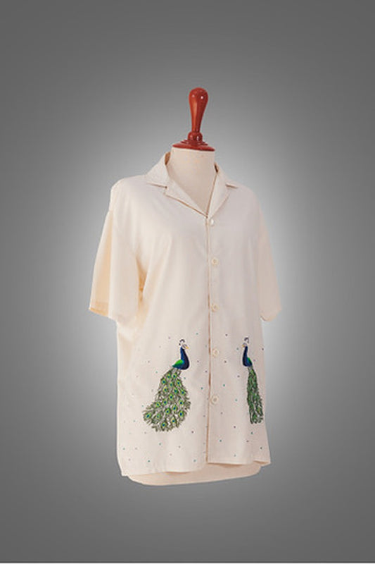"Mor Nacha" Embroidered Shirt on mannequin